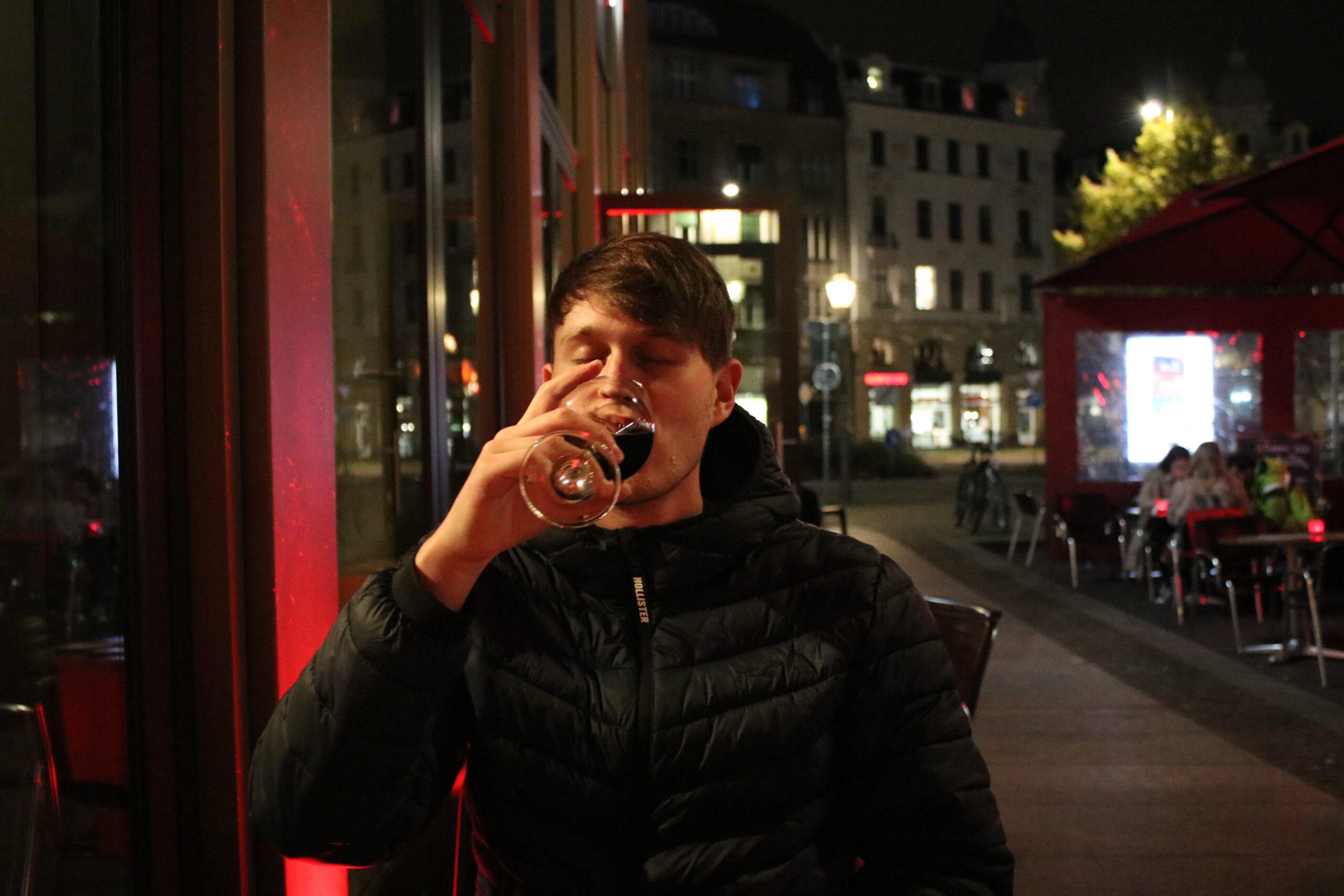 Kevin Meißner drinking in Leipzig